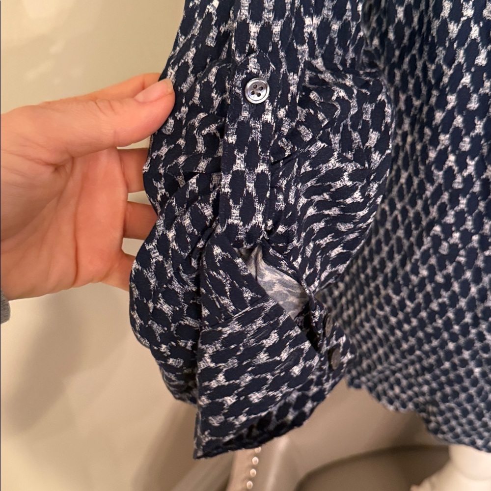 Women's Navy Patterned Button-Front Blouse Size L… - image 4